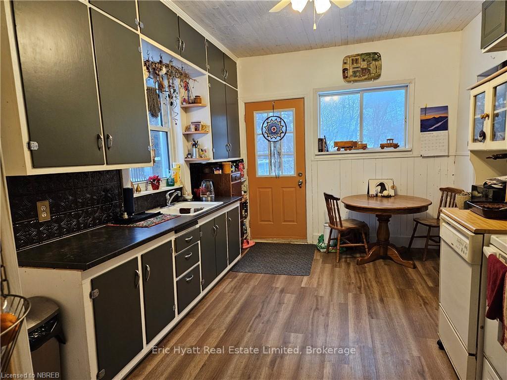 Photo 15 of 860 Main Street, Callander — HOMEH
