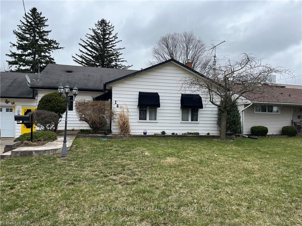 Photo 2 of 14 Woodelm Drive, St. Catharines, Carlton/Bunting — HOMEH