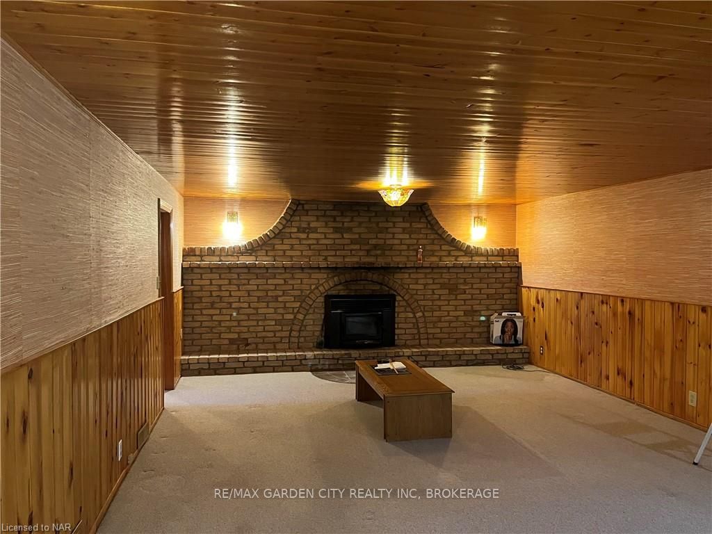 Photo 19 of 14 Woodelm Drive, St. Catharines, Carlton/Bunting — HOMEH