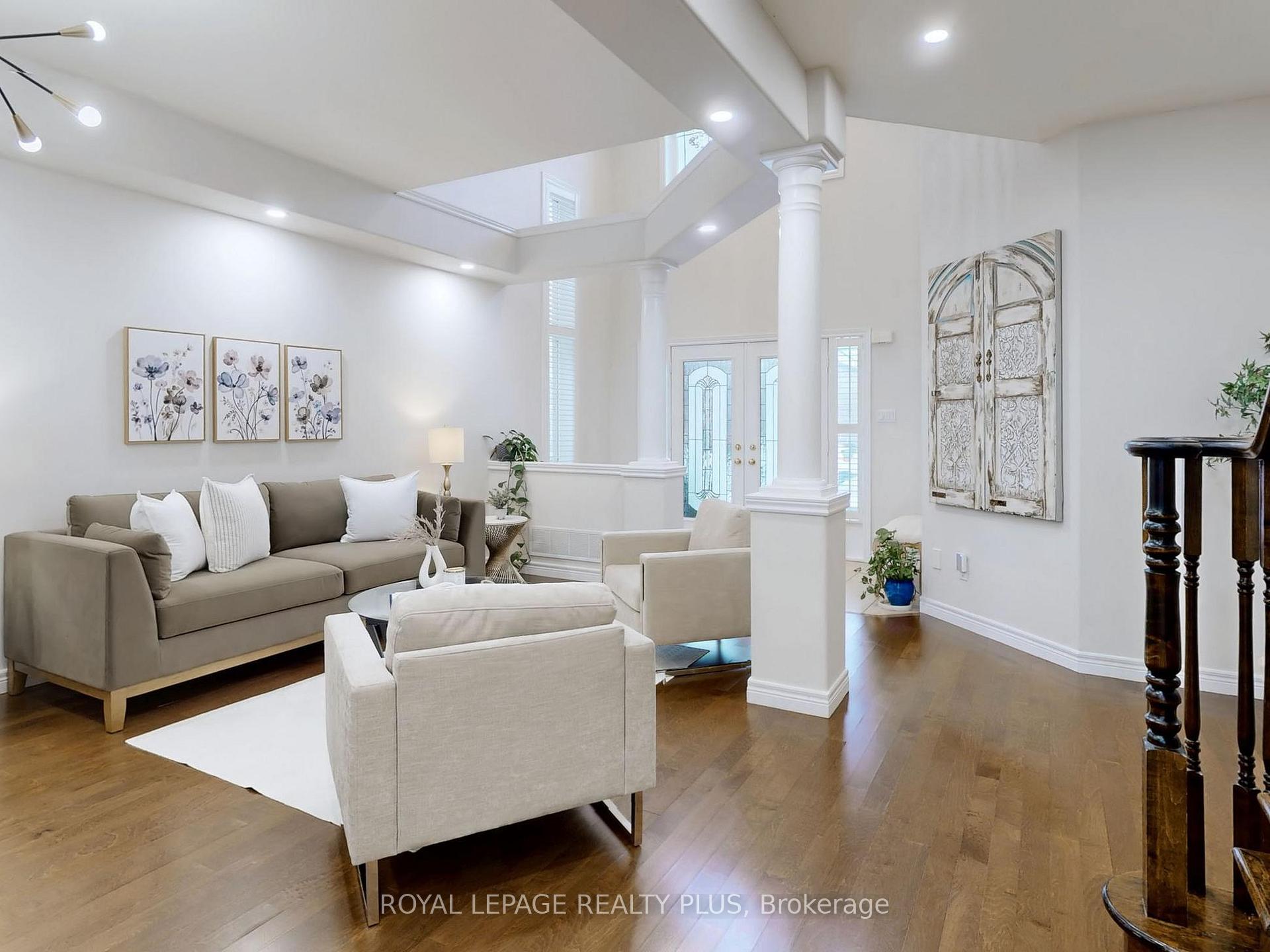Photo 7 of 115 Candlewood Drive, Hamilton, Stoney Creek Mountain — HOMEH