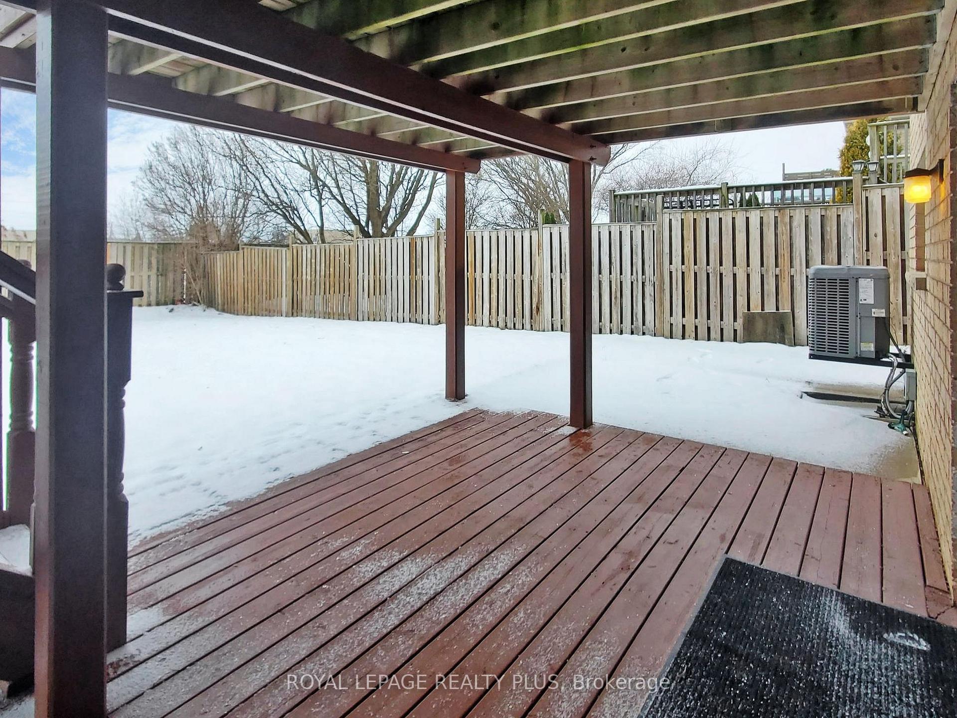 Photo 42 of 115 Candlewood Drive, Hamilton, Stoney Creek Mountain — HOMEH