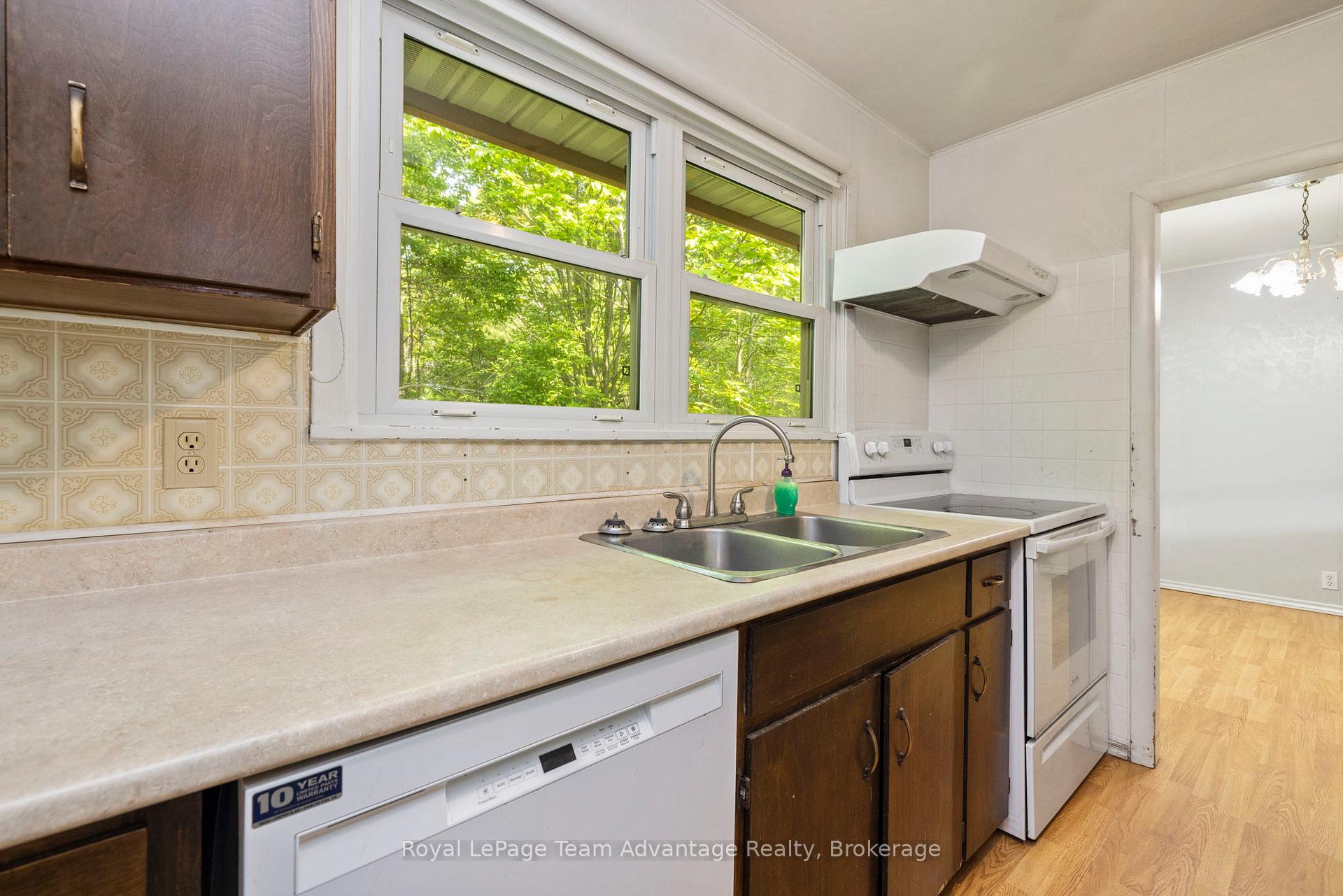 Photo 5 of 100 Parry Sound Drive, McDougall — HOMEH