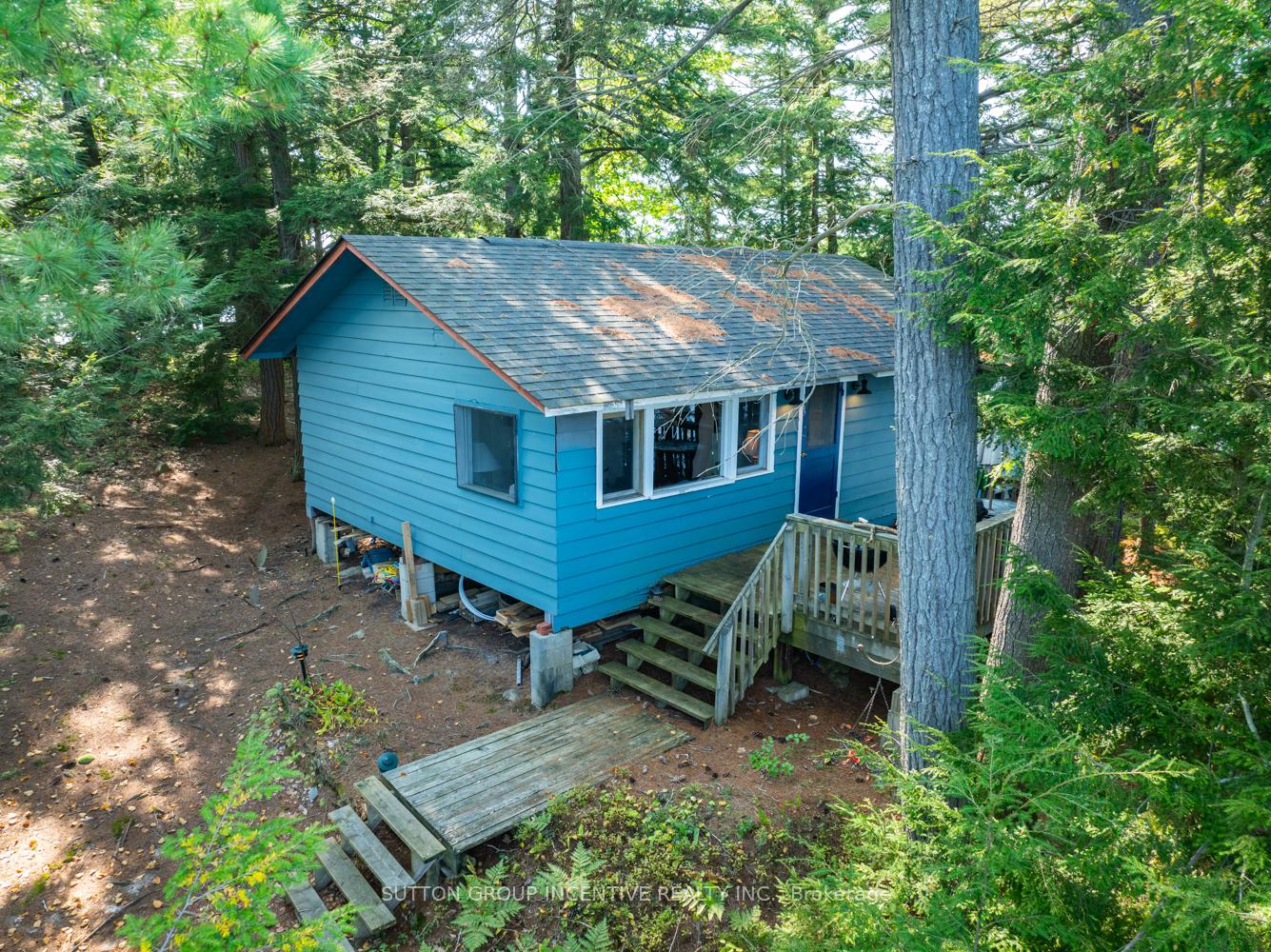 Front of 431 Healey Lake