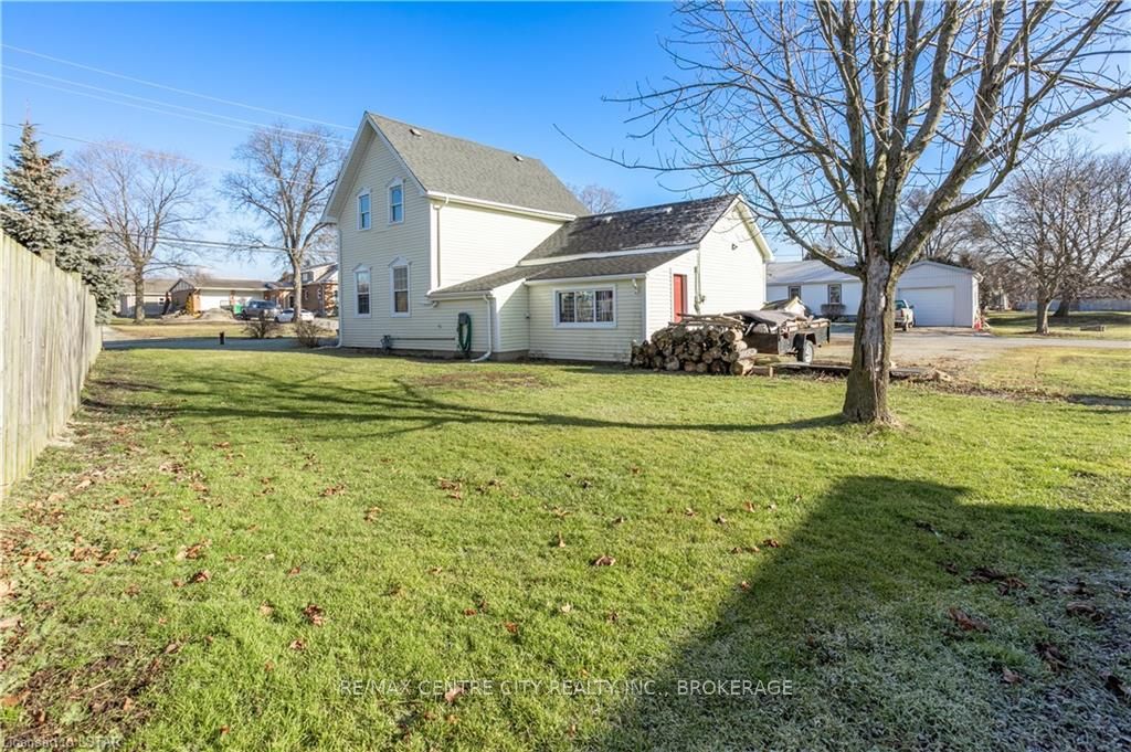 Photo 4 of 51075 Ron Mcneil Line, Malahide, Springfield — HOMEH