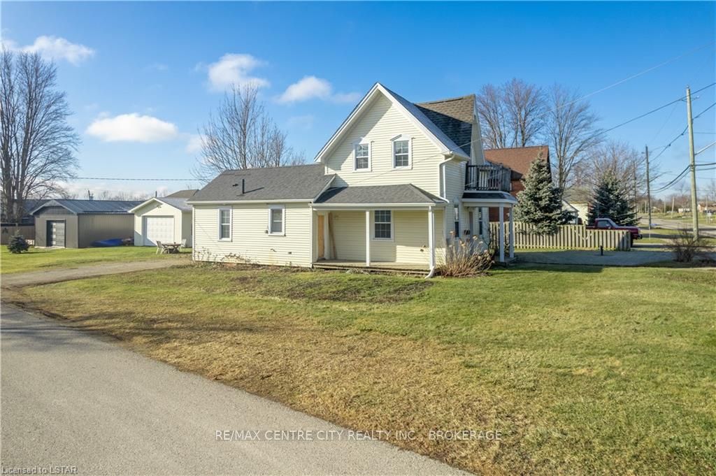 Photo 5 of 51075 Ron Mcneil Line, Malahide, Springfield — HOMEH