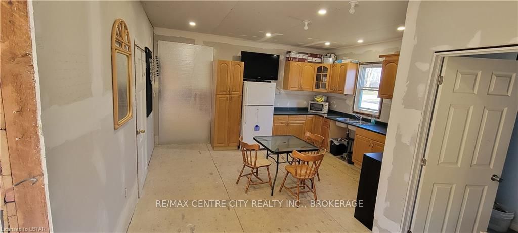 Photo 8 of 51075 Ron Mcneil Line, Malahide, Springfield — HOMEH