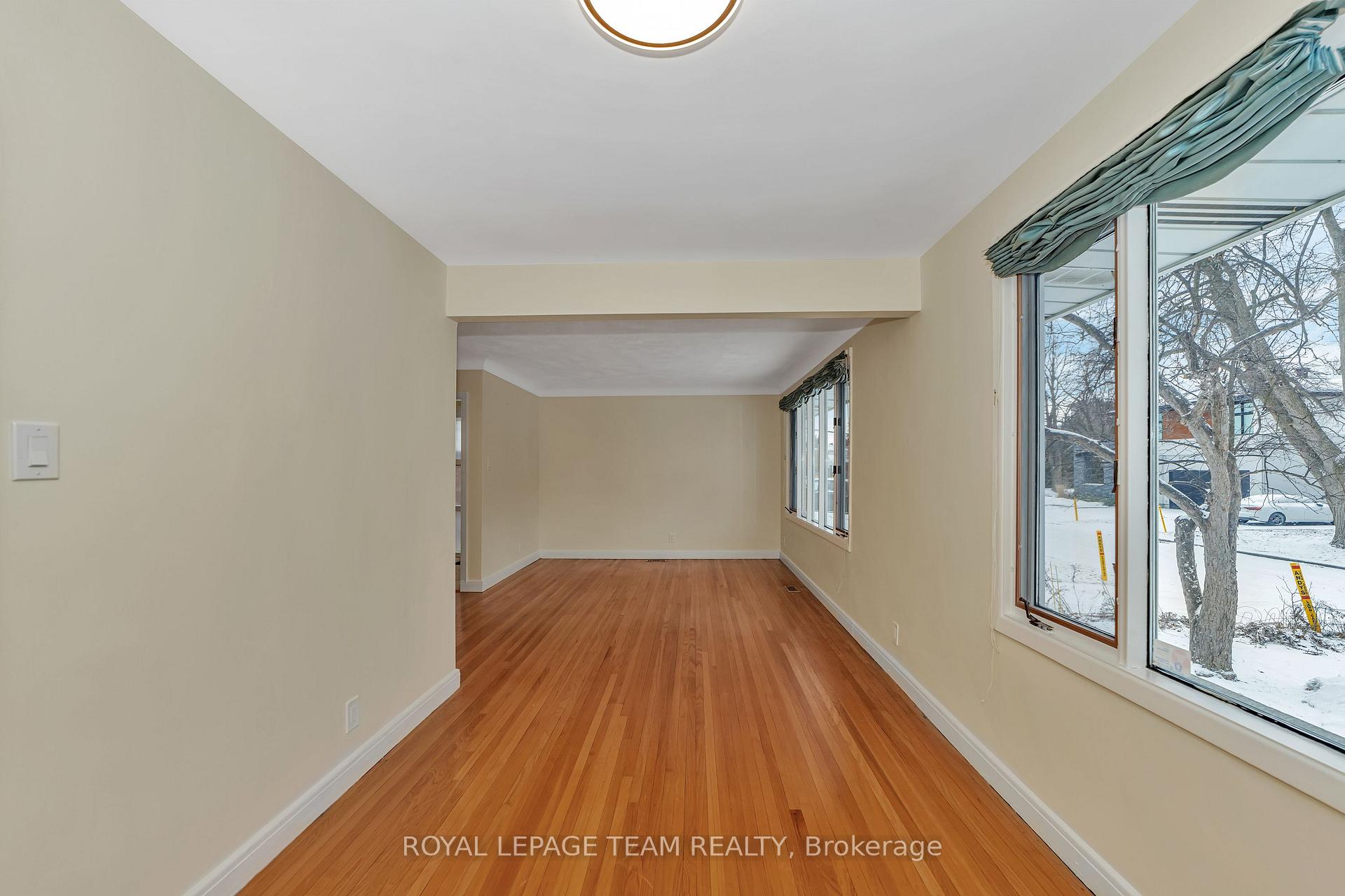 Photo 8 of 629 Mansfield Avenue, Ottawa, McKellar/Highland — HOMEH