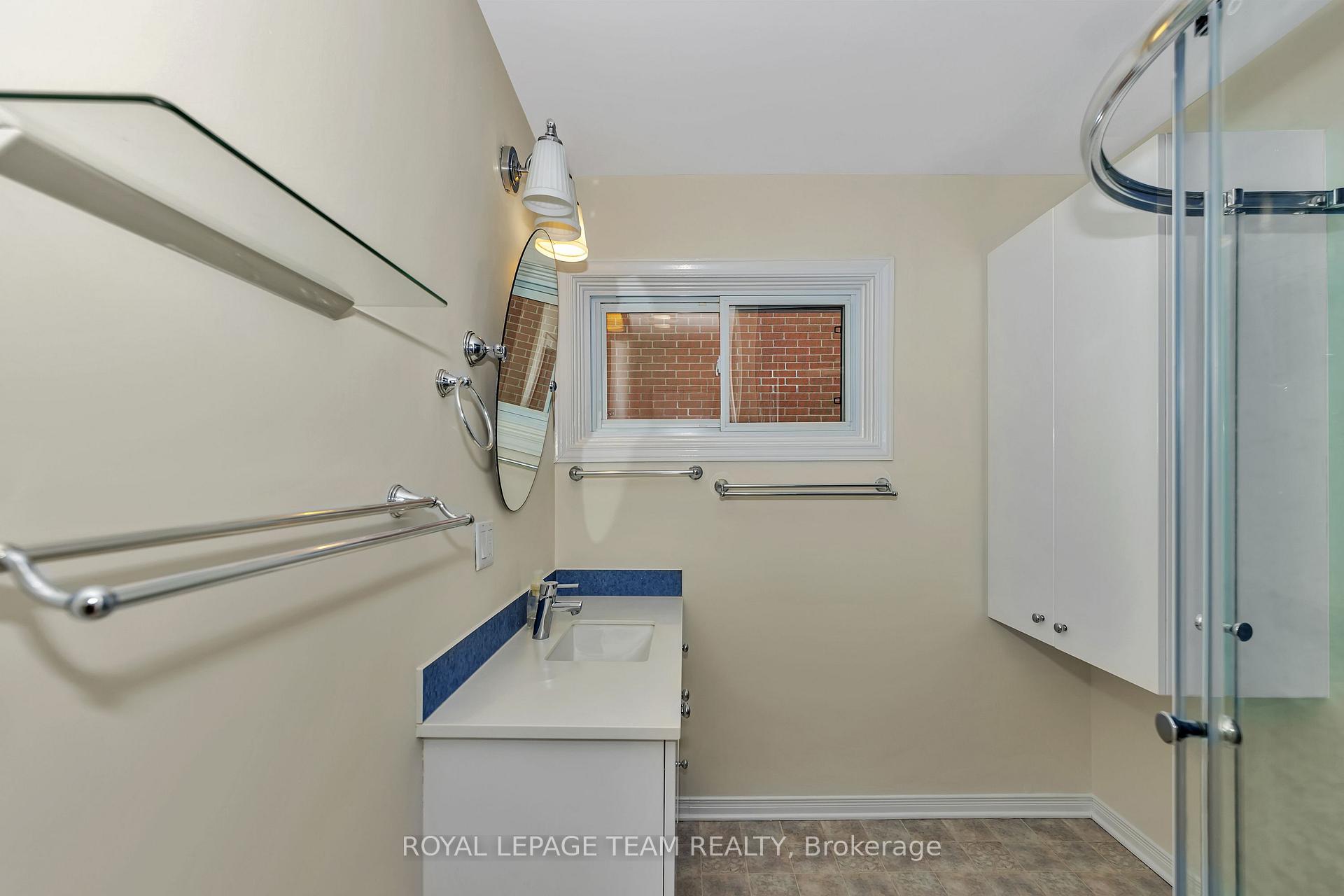 Photo 18 of 629 Mansfield Avenue, Ottawa, McKellar/Highland — HOMEH