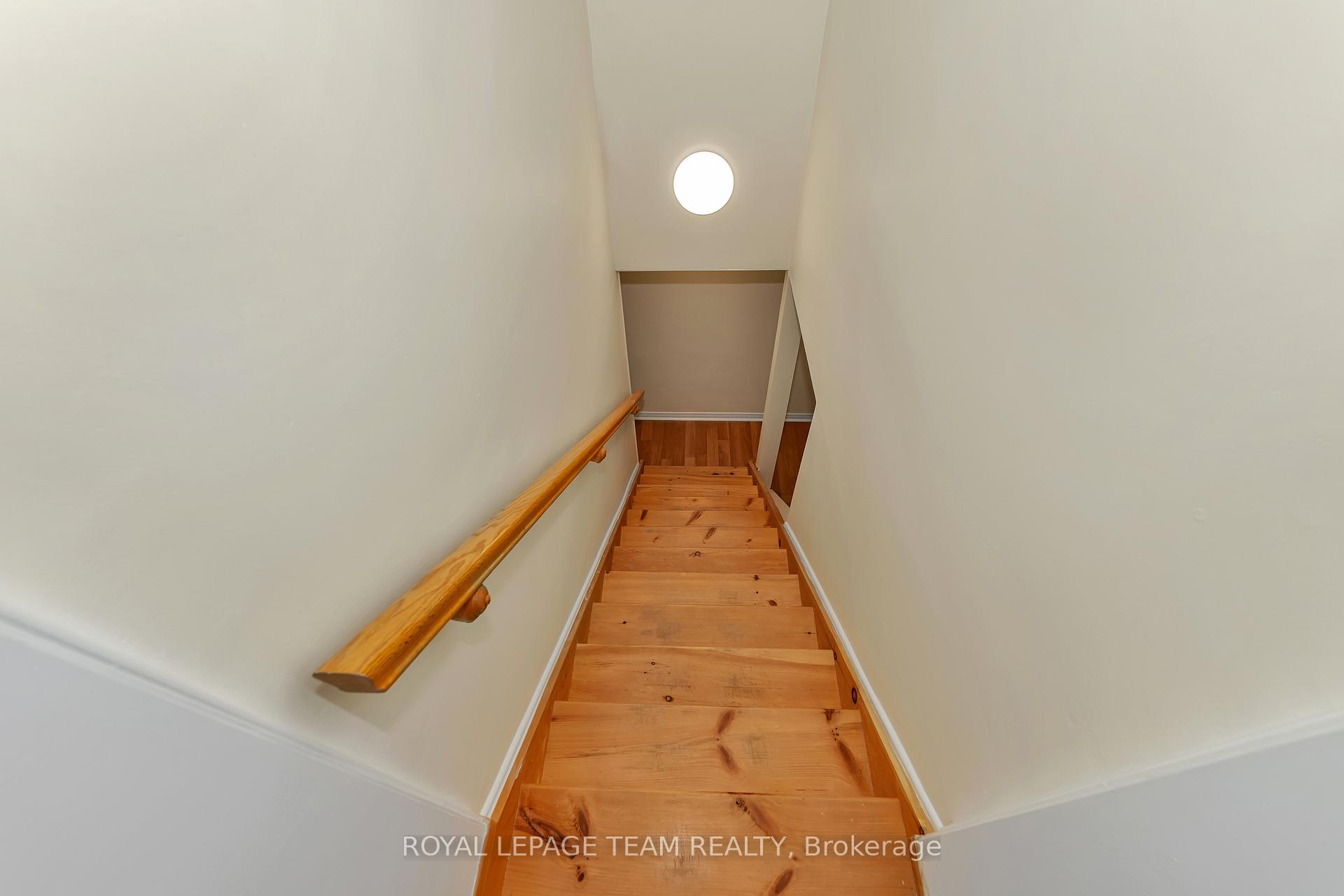 Photo 20 of 629 Mansfield Avenue, Ottawa, McKellar/Highland — HOMEH