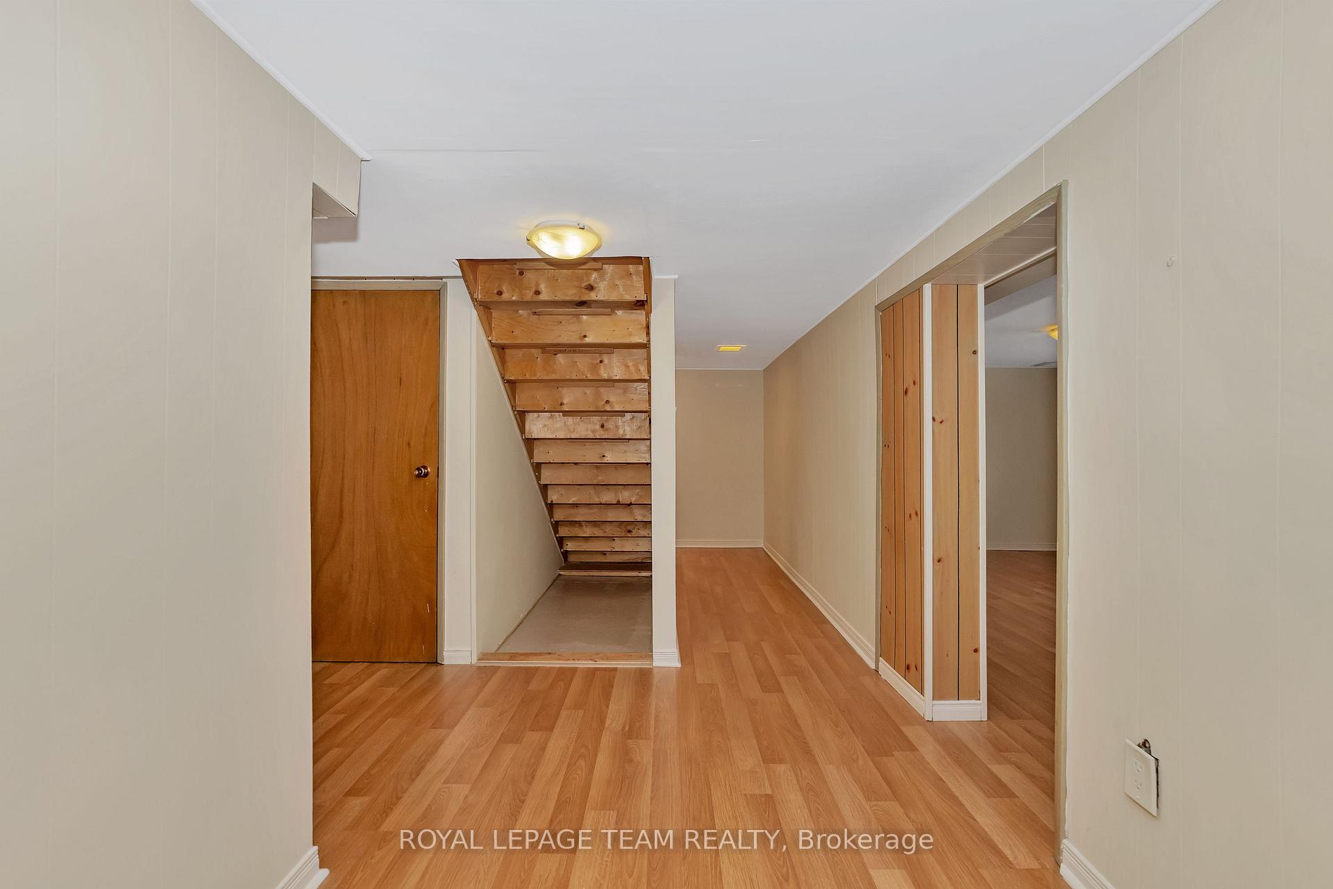 Photo 21 of 629 Mansfield Avenue, Ottawa, McKellar/Highland — HOMEH