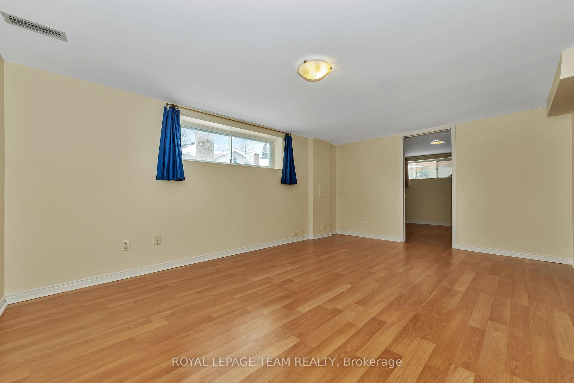 Photo 24 of 629 Mansfield Avenue, Ottawa, McKellar/Highland — HOMEH