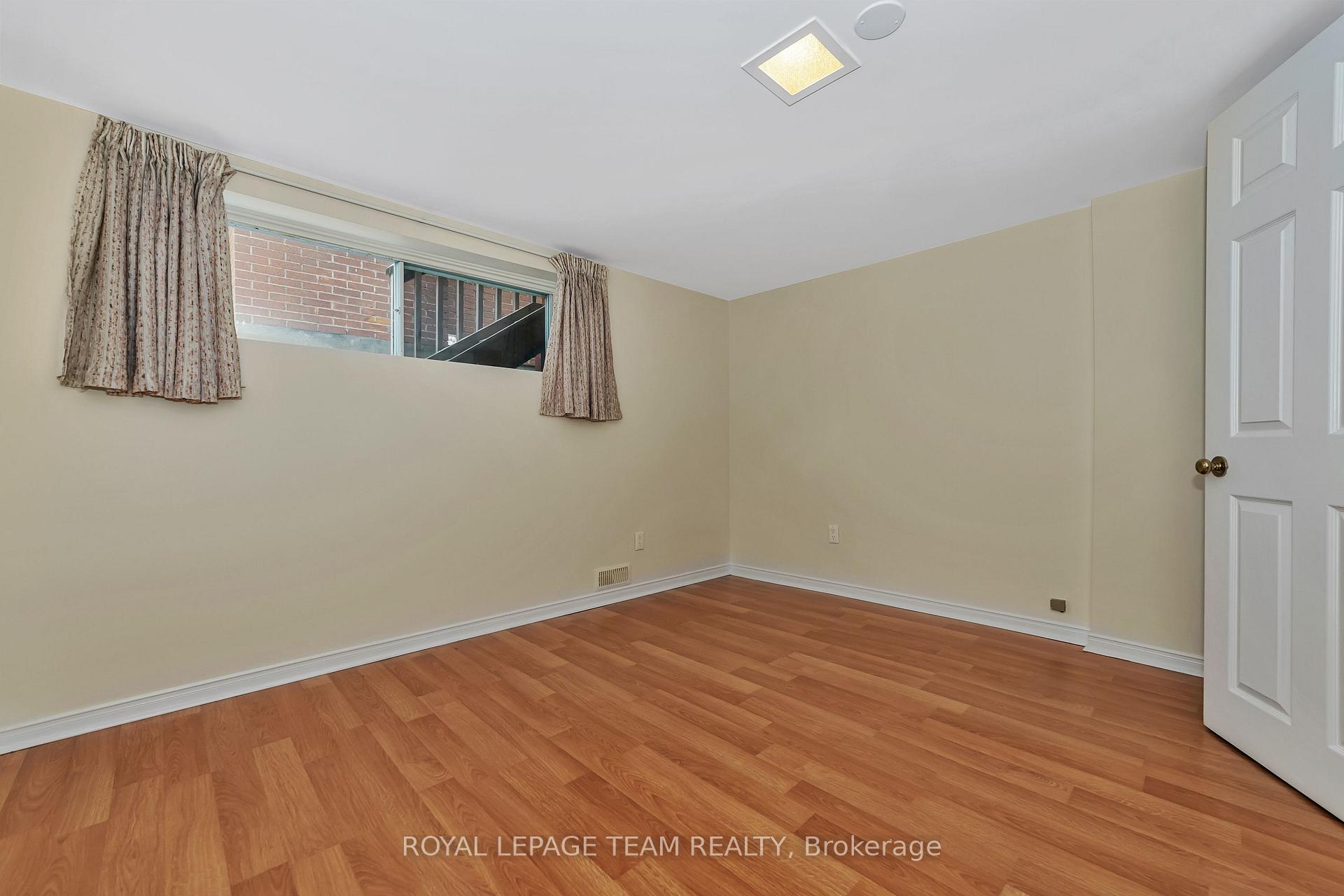 Photo 26 of 629 Mansfield Avenue, Ottawa, McKellar/Highland — HOMEH