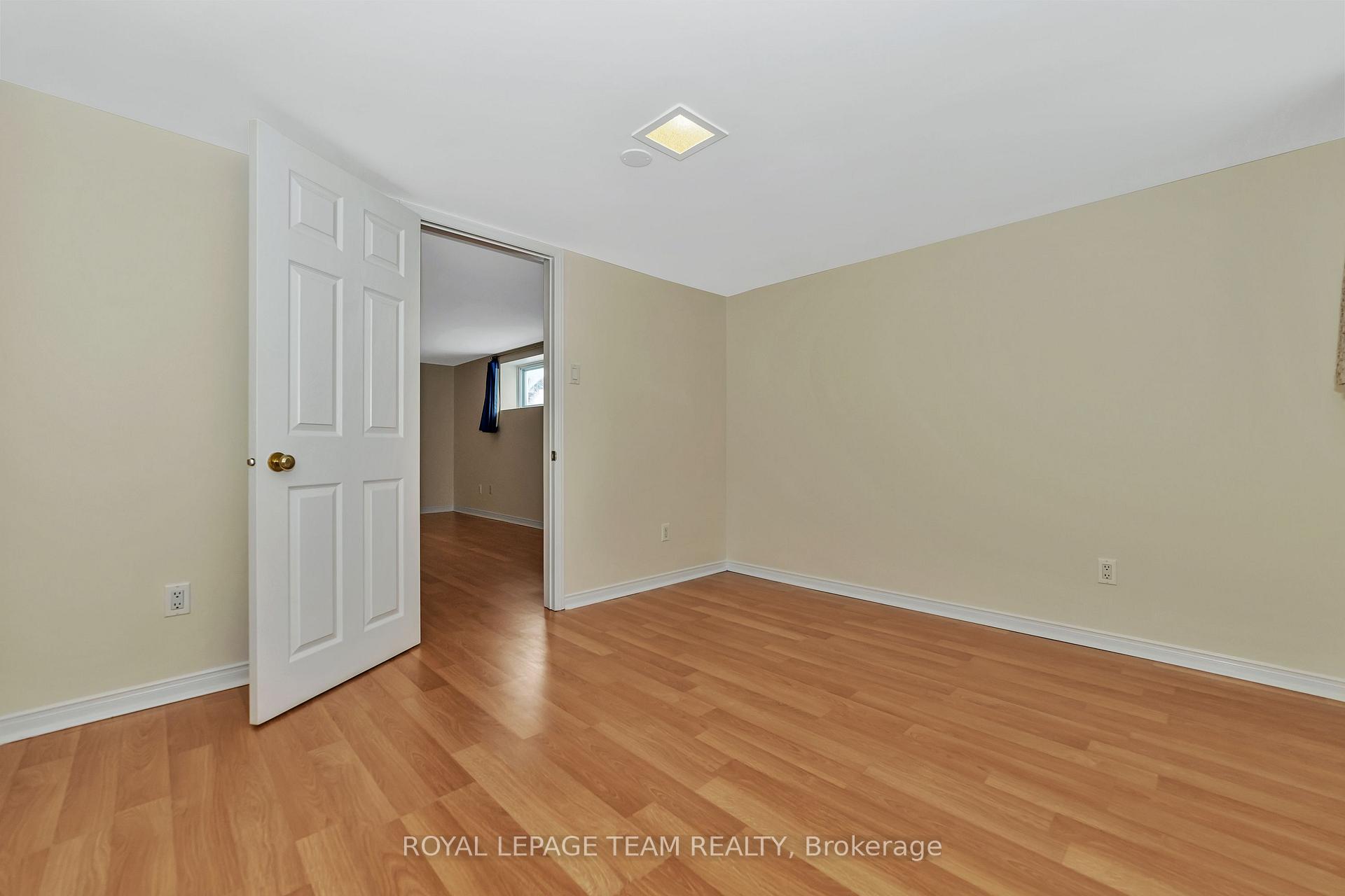 Photo 27 of 629 Mansfield Avenue, Ottawa, McKellar/Highland — HOMEH