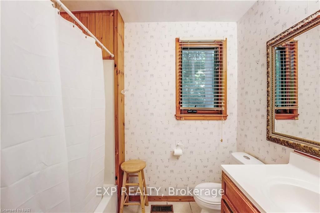 Photo 48 of 29 Dundas Crescent, St. Catharines, Burleigh Hill — HOMEH