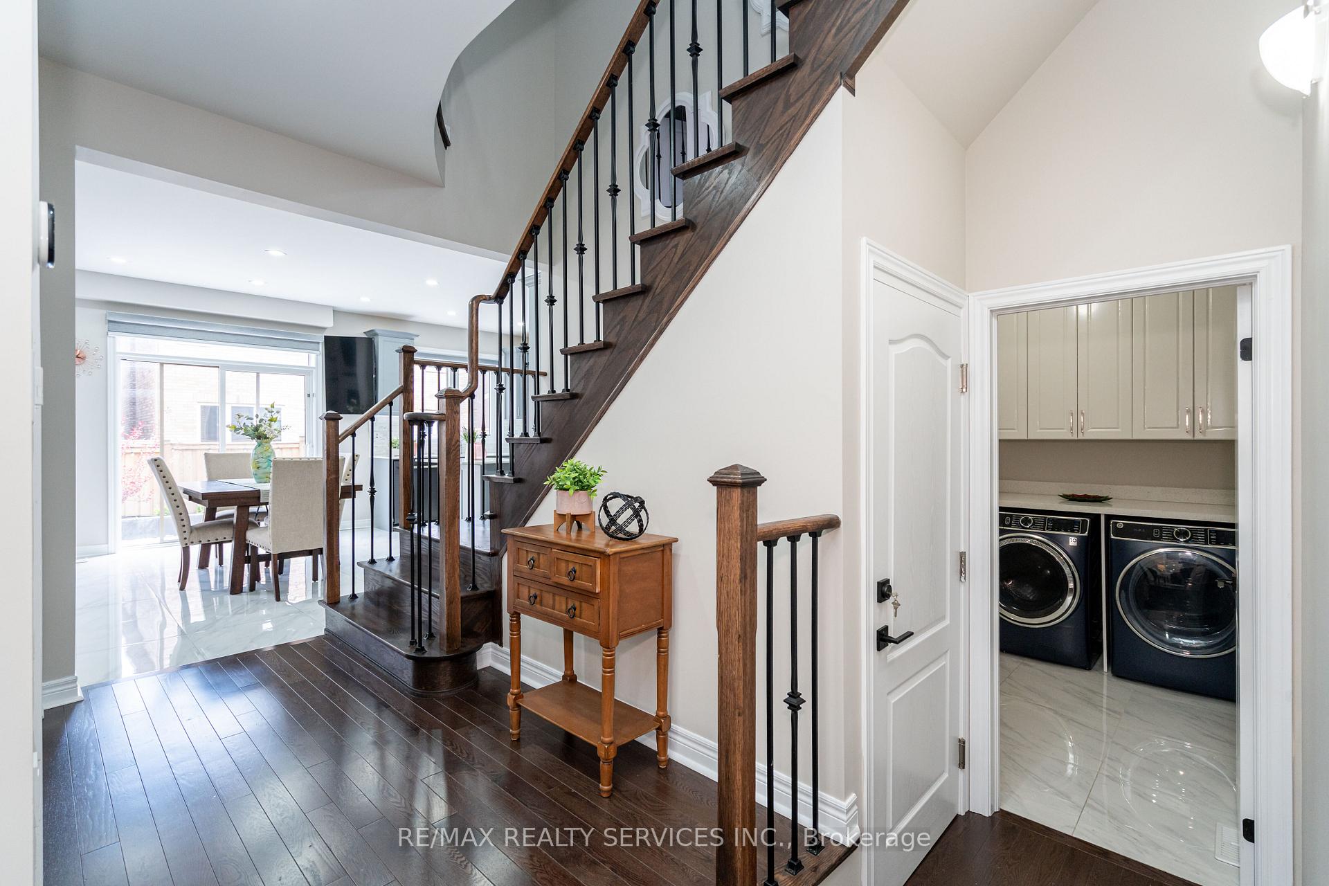 Photo 16 of 105 Benhurst Crescent, Brampton, Northwest Brampton — HOMEH