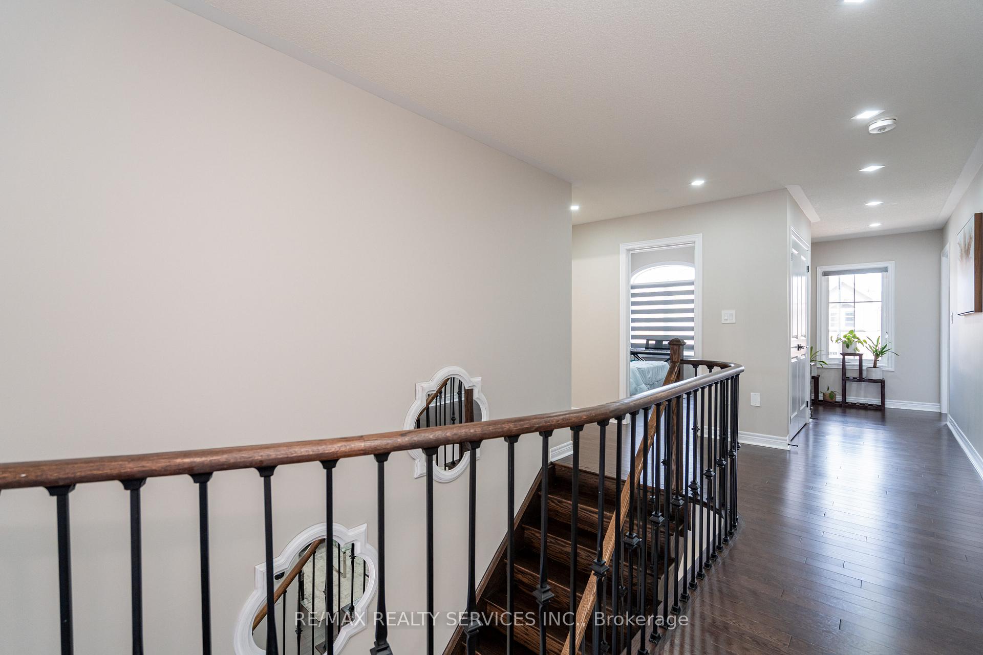 Photo 25 of 105 Benhurst Crescent, Brampton, Northwest Brampton — HOMEH