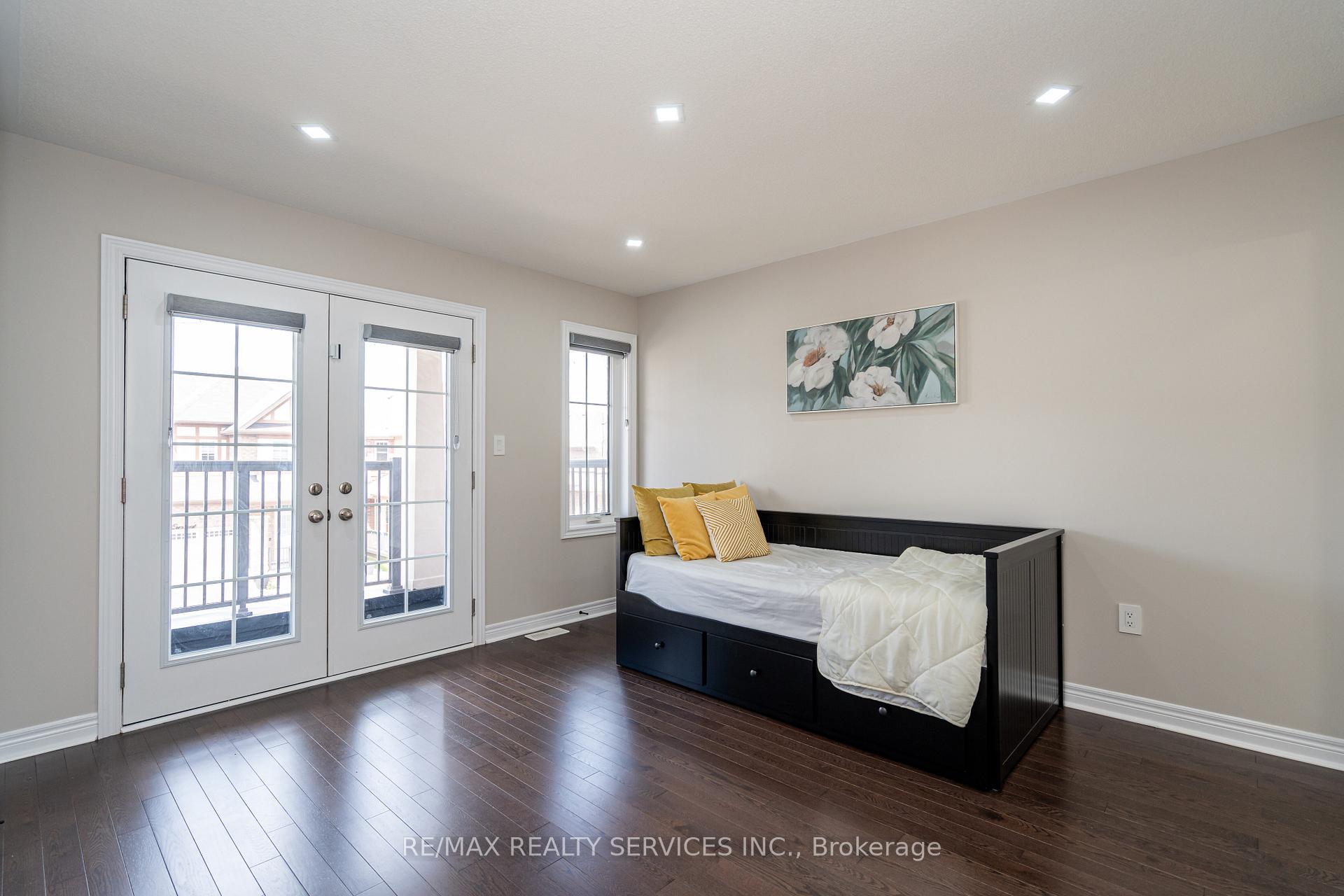 Photo 17 of 105 Benhurst Crescent, Brampton, Northwest Brampton — HOMEH