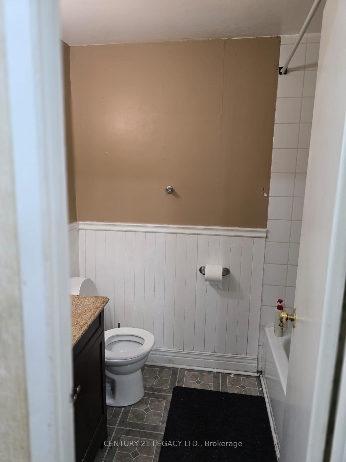 Photo 10 of 3 Hernon Court, Brampton, Central Park — HOMEH