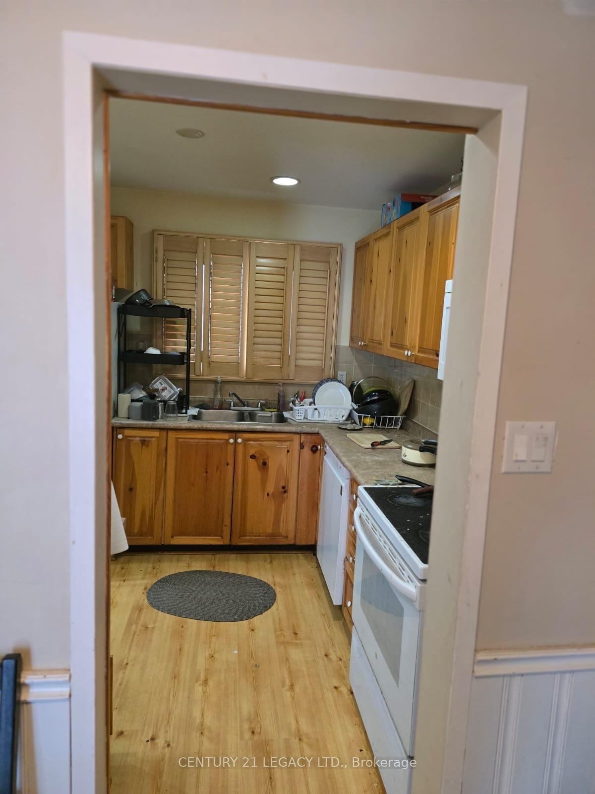 Photo 12 of 3 Hernon Court, Brampton, Central Park — HOMEH
