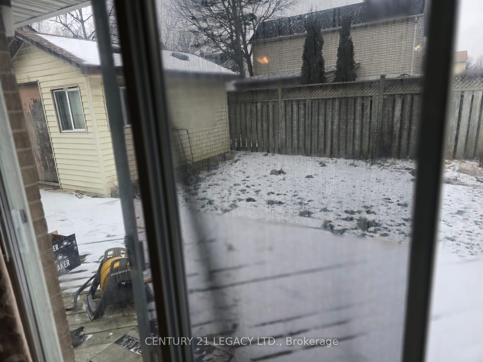 Photo 15 of 3 Hernon Court, Brampton, Central Park — HOMEH