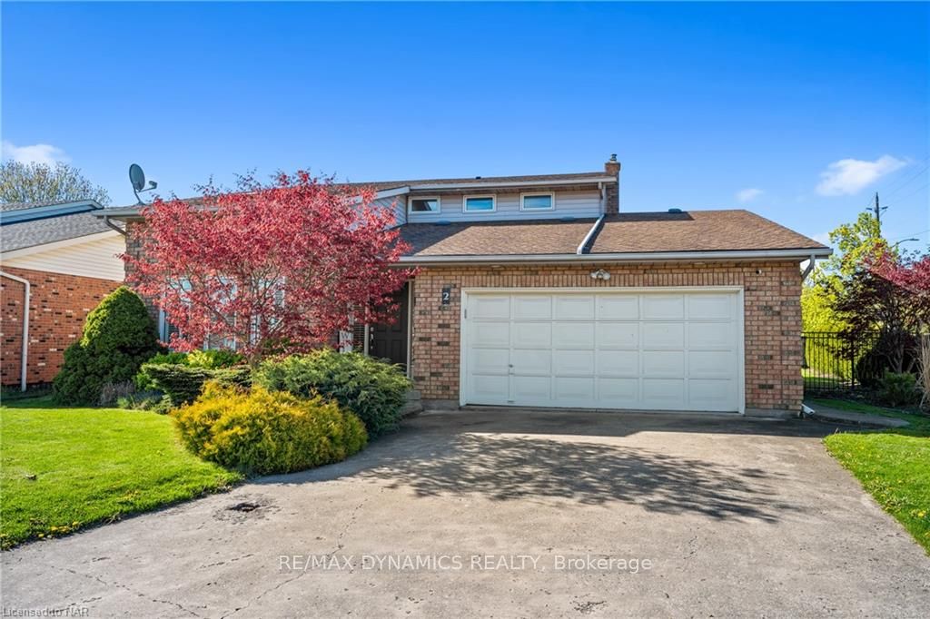 Photo 1 of 2 Huntington Lane, St. Catharines, Grapeview — HOMEH