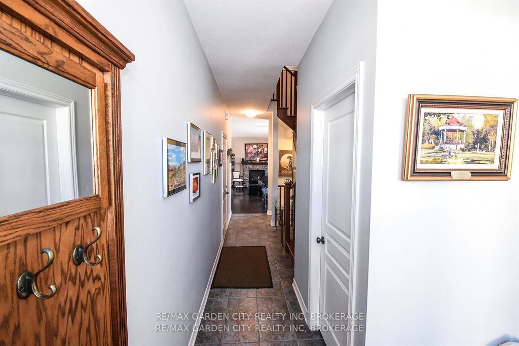 Photo 5 of 47 Montebello Place, St. Catharines, Downtown — HOMEH