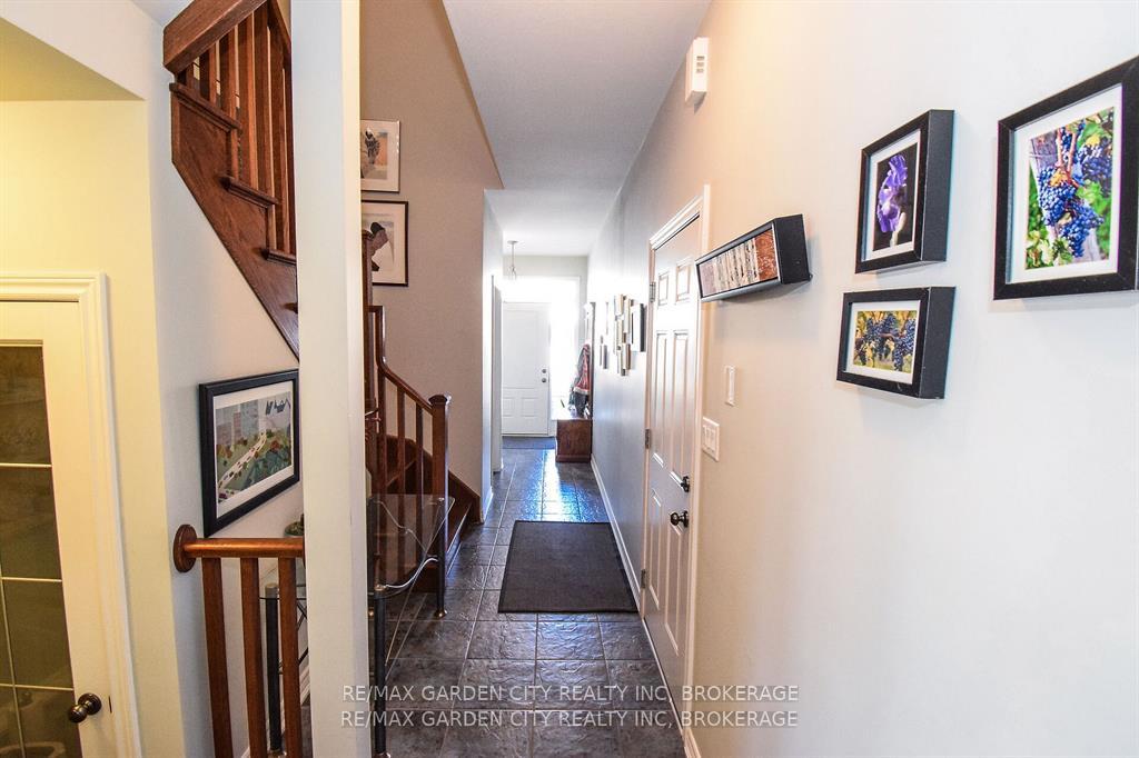 Photo 6 of 47 Montebello Place, St. Catharines, Downtown — HOMEH