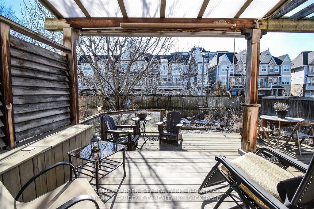 Photo 15 of 47 Montebello Place, St. Catharines, Downtown — HOMEH