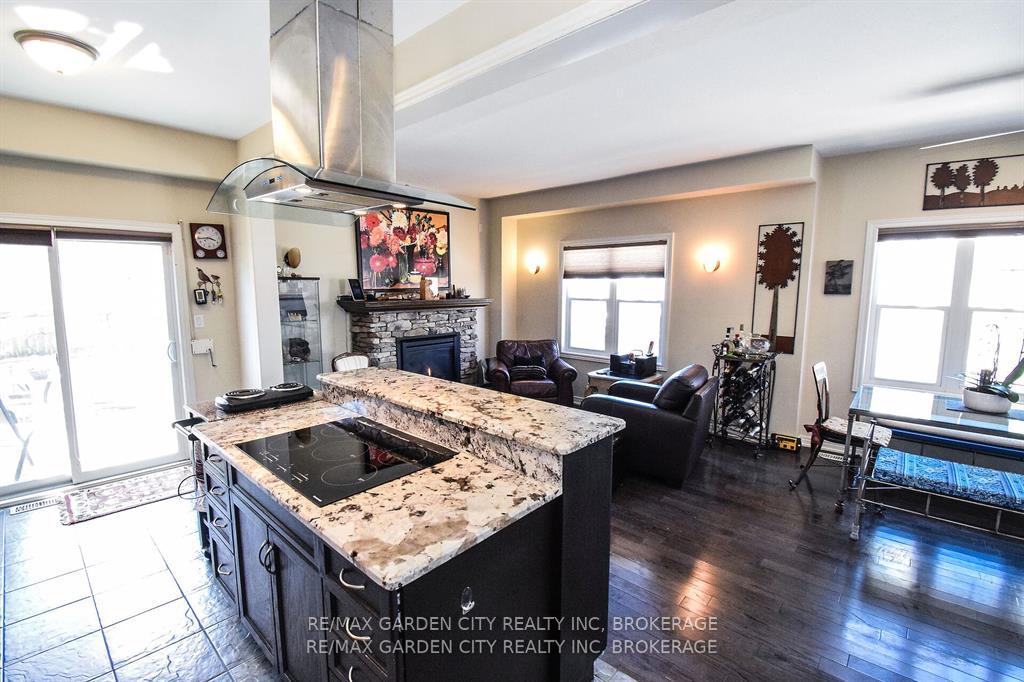 Photo 19 of 47 Montebello Place, St. Catharines, Downtown — HOMEH
