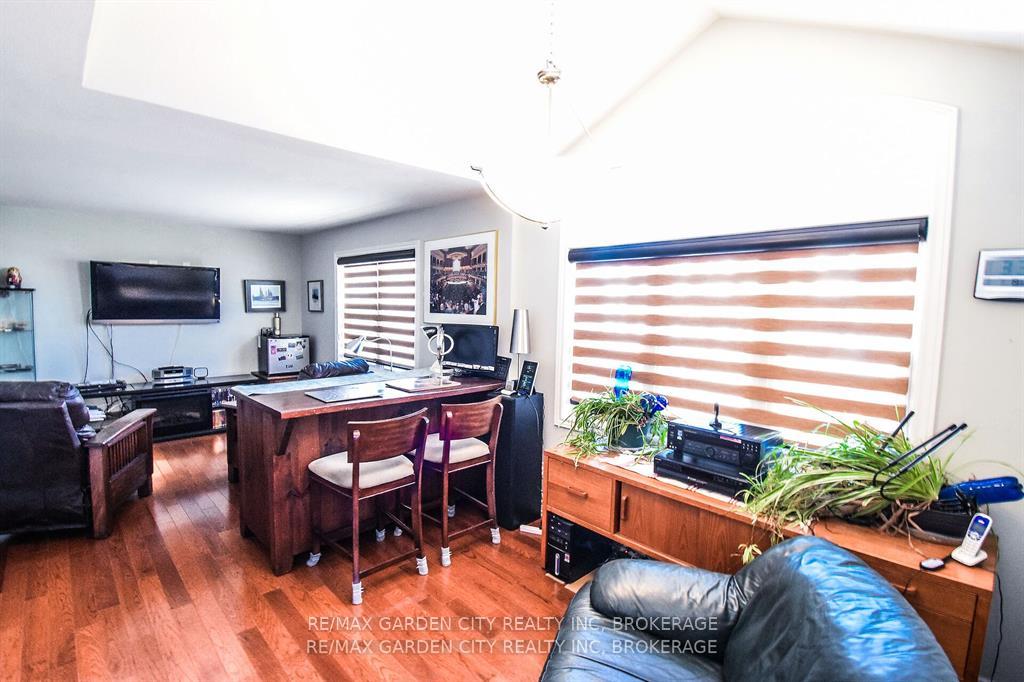 Photo 28 of 47 Montebello Place, St. Catharines, Downtown — HOMEH