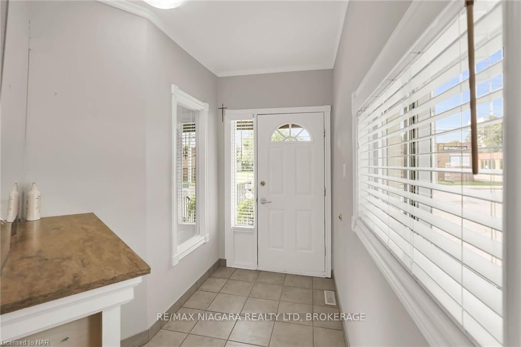 Photo 3 of 145 Welland Avenue, St. Catharines, Downtown — HOMEH