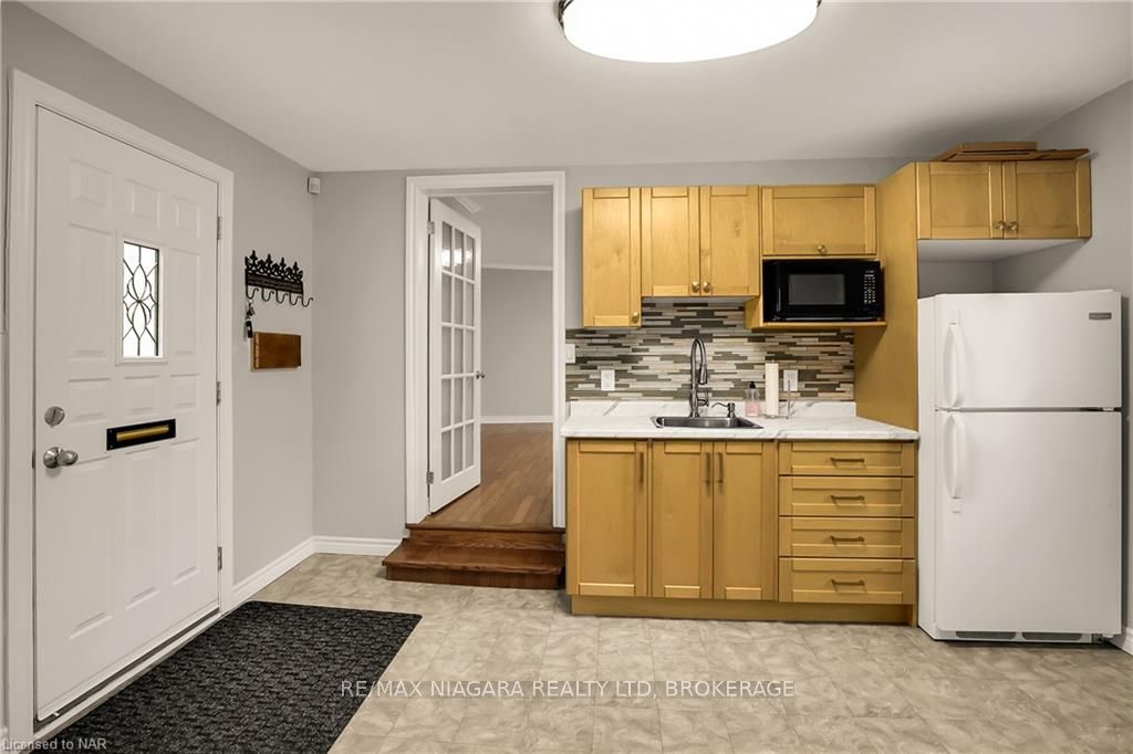 Photo 17 of 145 Welland Avenue, St. Catharines, Downtown — HOMEH