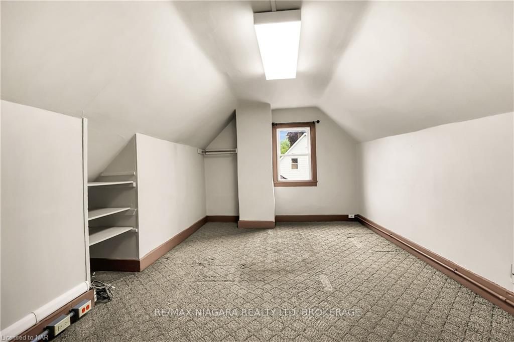 Photo 21 of 145 Welland Avenue, St. Catharines, Downtown — HOMEH
