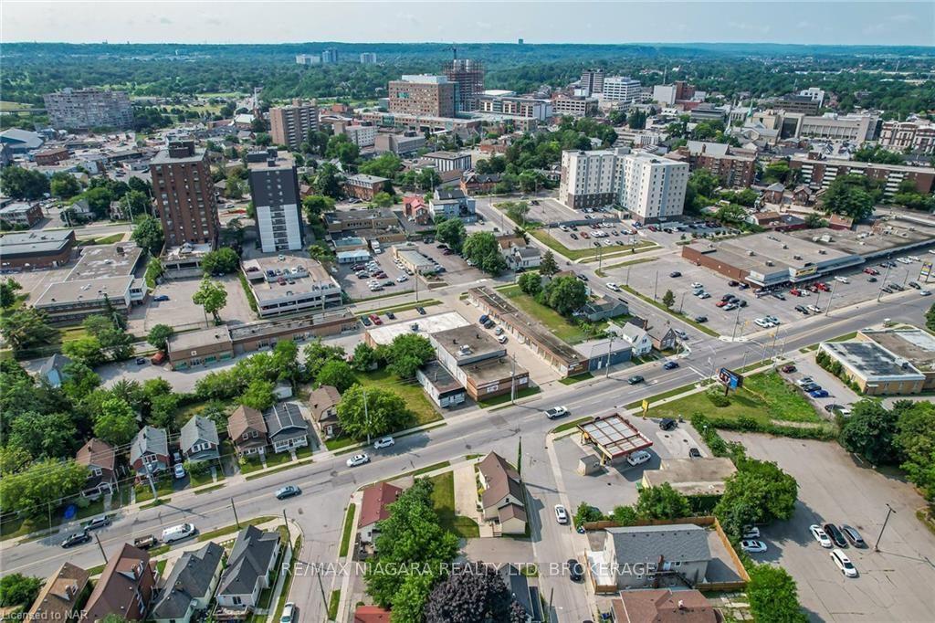 Photo 38 of 145 Welland Avenue, St. Catharines, Downtown — HOMEH