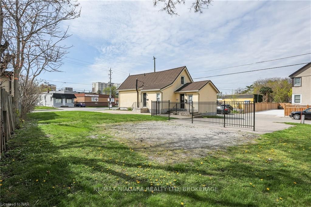Photo 45 of 145 Welland Avenue, St. Catharines, Downtown — HOMEH