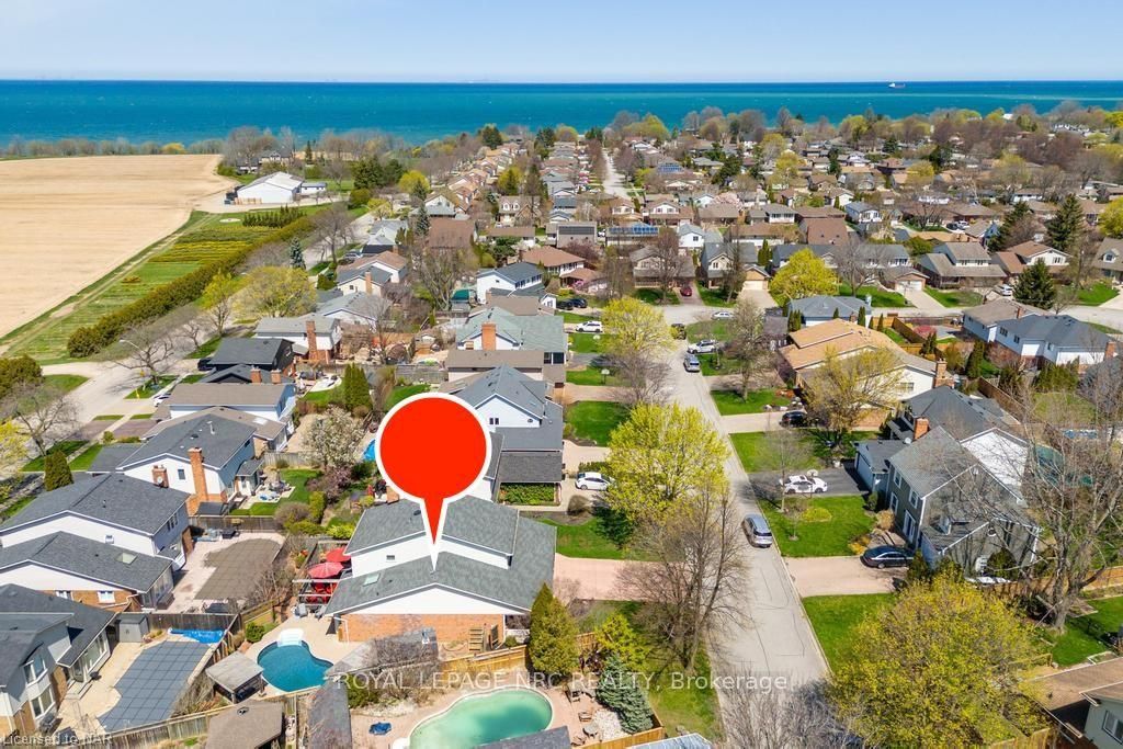 Photo 2 of 42 Cheritan Court, St. Catharines, Port Dalhousie — HOMEH