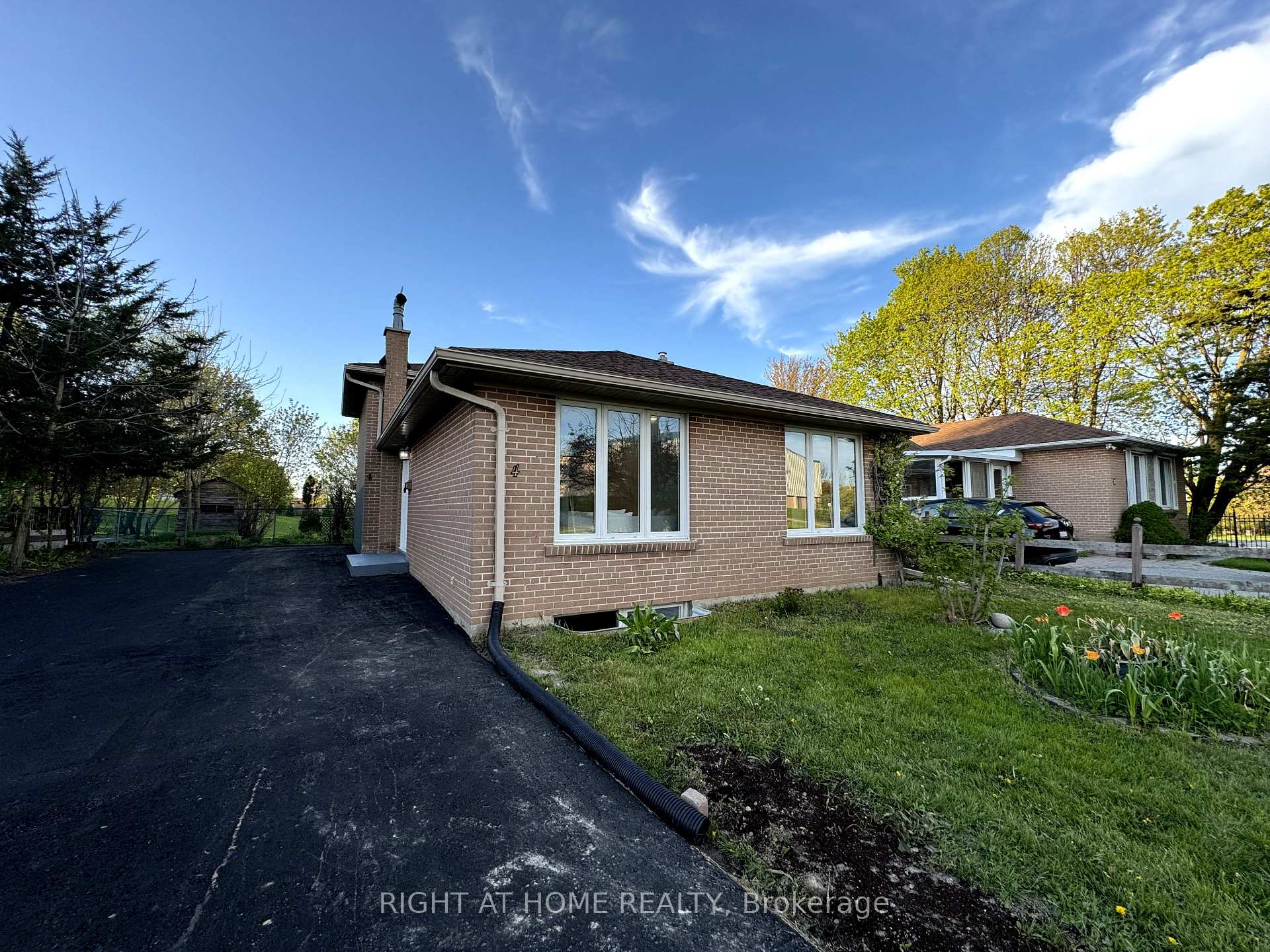 Photo 1 of 4 Aurora Heights Drive, Aurora, Aurora Heights — HOMEH