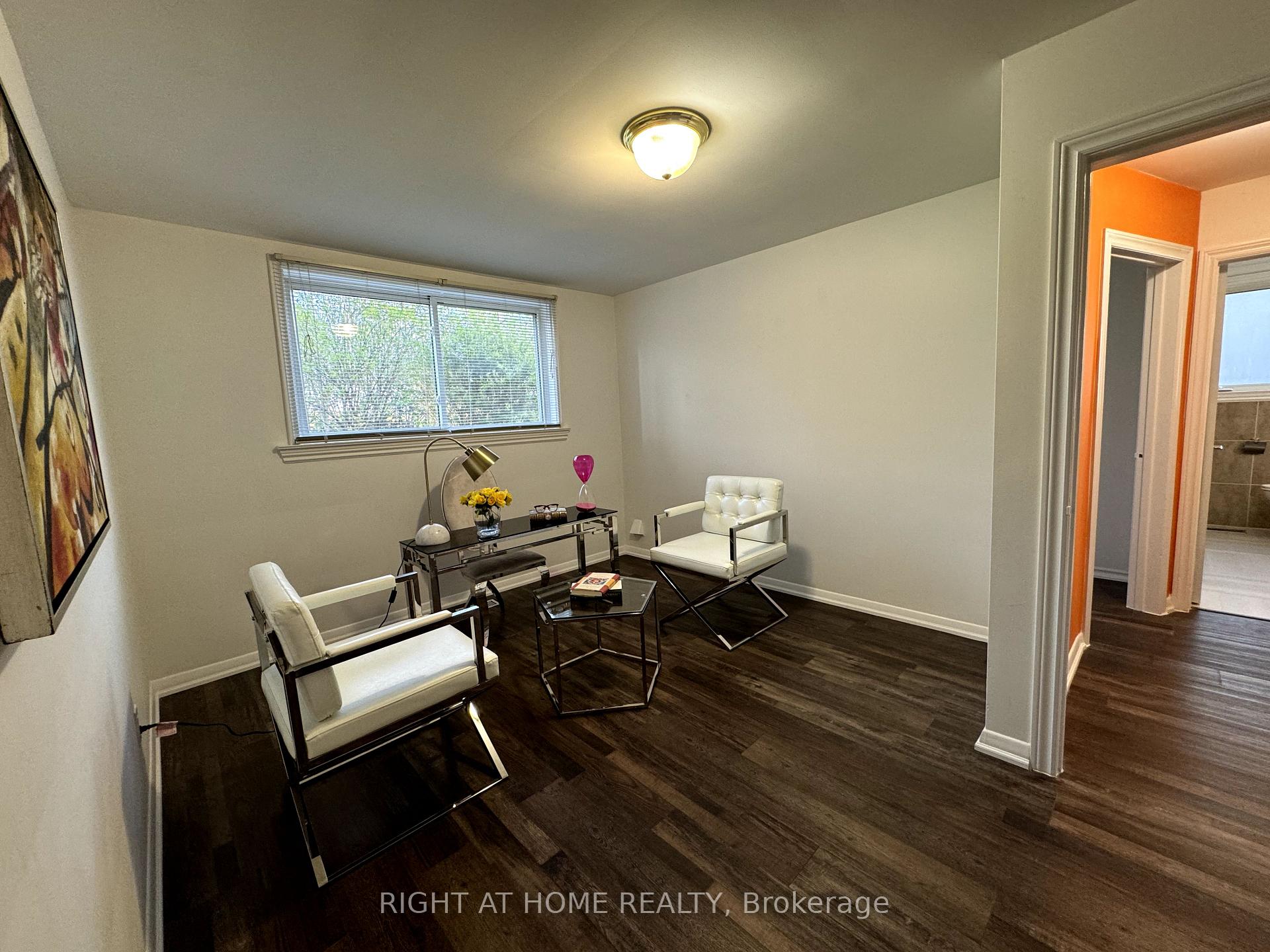 Photo 9 of 4 Aurora Heights Drive, Aurora, Aurora Heights — HOMEH