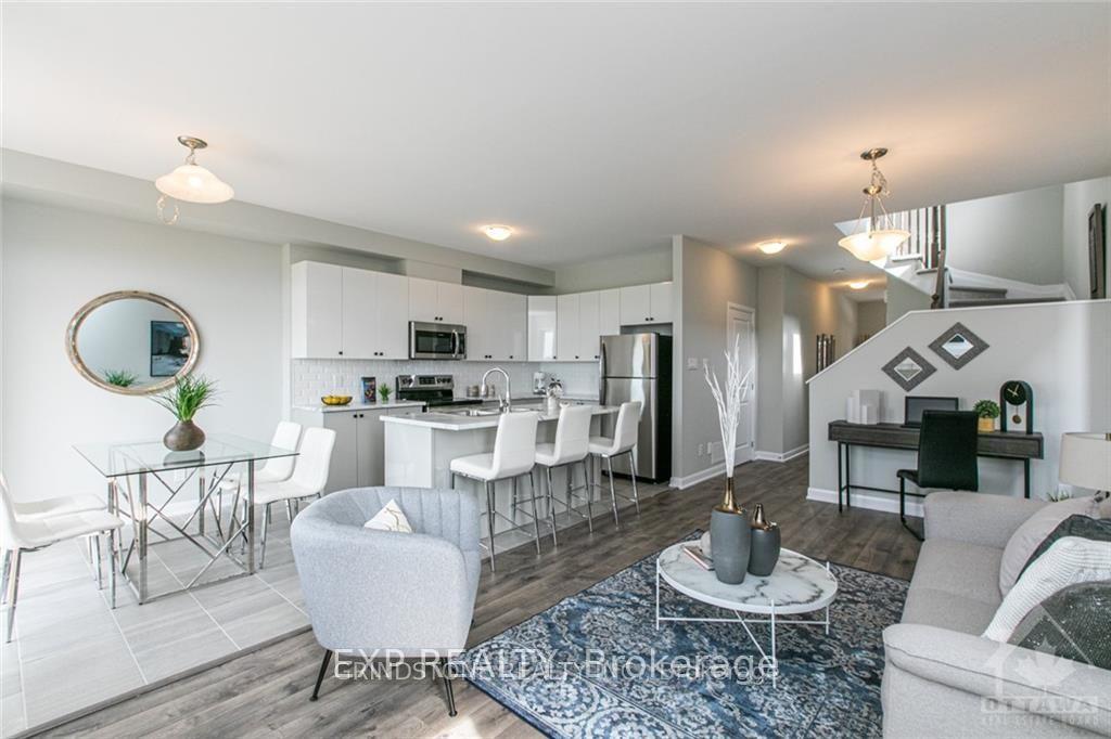 Photo 10 of 115 Teelin Circle, Ottawa, Barrhaven - Half Moon Bay — HOMEH