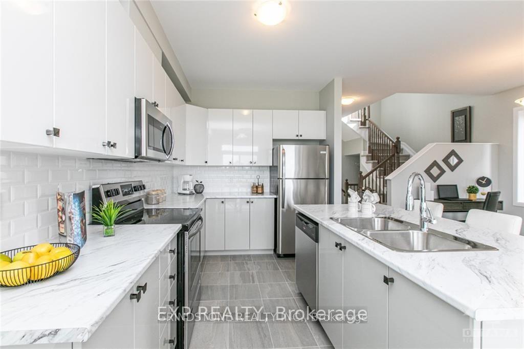 Photo 15 of 115 Teelin Circle, Ottawa, Barrhaven - Half Moon Bay — HOMEH