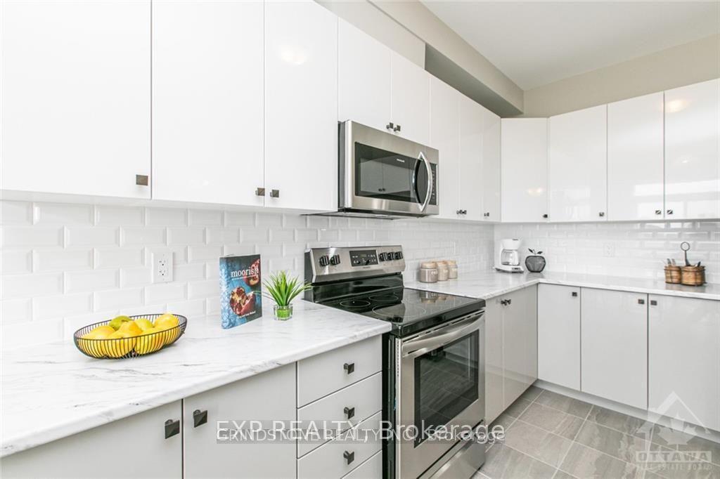 Photo 16 of 115 Teelin Circle, Ottawa, Barrhaven - Half Moon Bay — HOMEH