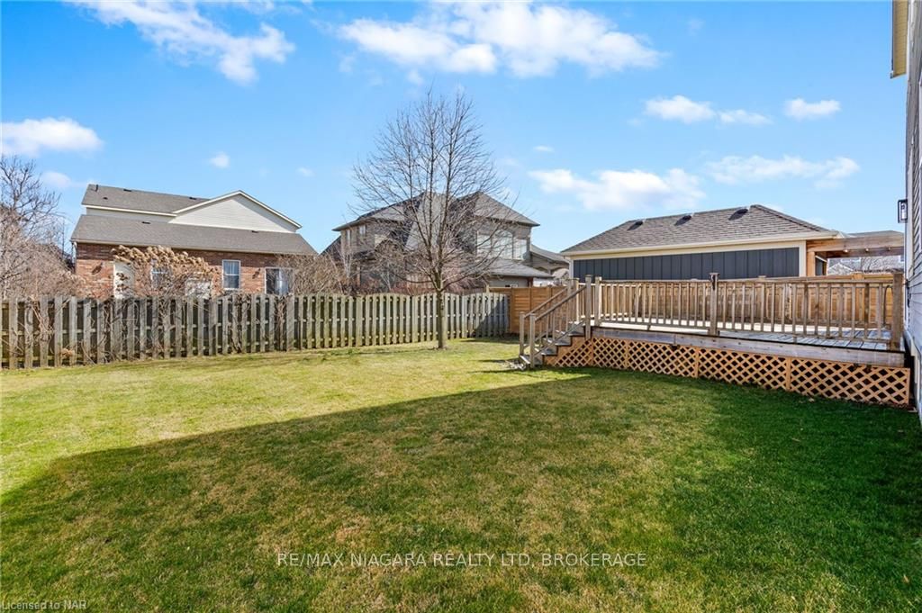 Photo 68 of 4 Heather Lane, St. Catharines, Grapeview — HOMEH