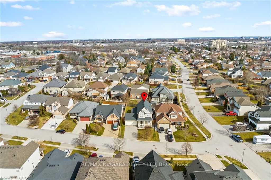Photo 70 of 4 Heather Lane, St. Catharines, Grapeview — HOMEH