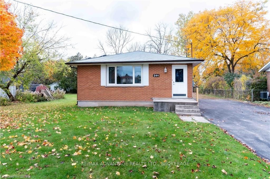 Photo 2 of 244 Alma Street, St. Thomas — HOMEH