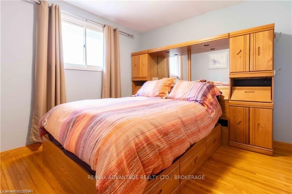 Photo 11 of 244 Alma Street, St. Thomas — HOMEH
