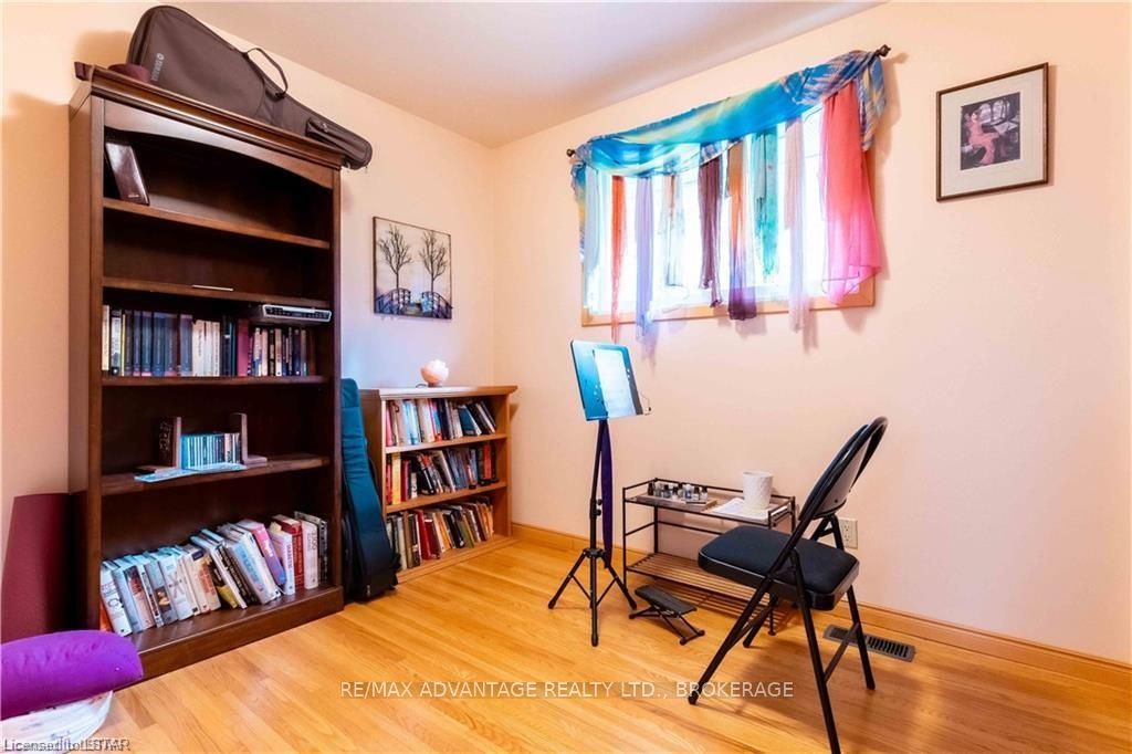 Photo 13 of 244 Alma Street, St. Thomas — HOMEH