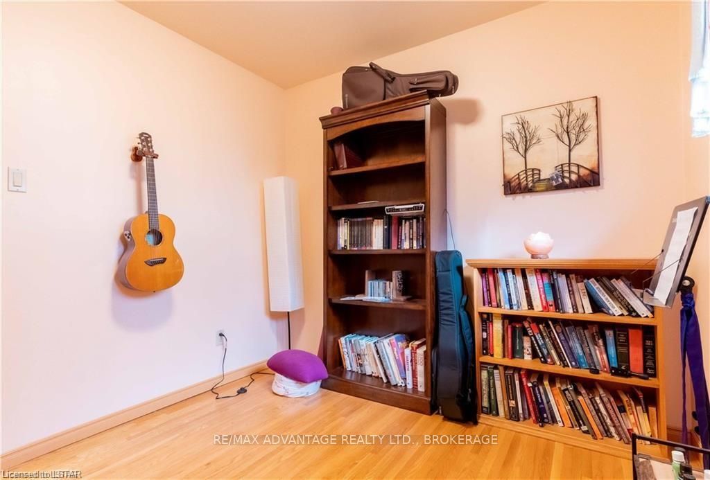 Photo 14 of 244 Alma Street, St. Thomas — HOMEH