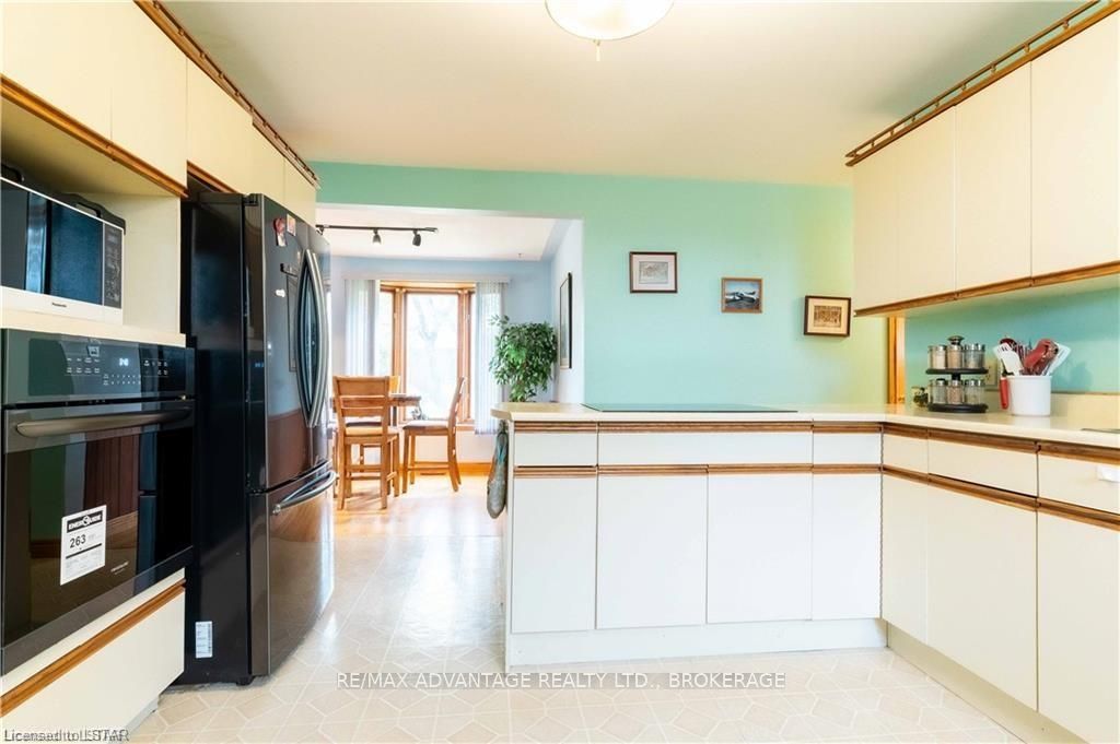 Photo 20 of 244 Alma Street, St. Thomas — HOMEH