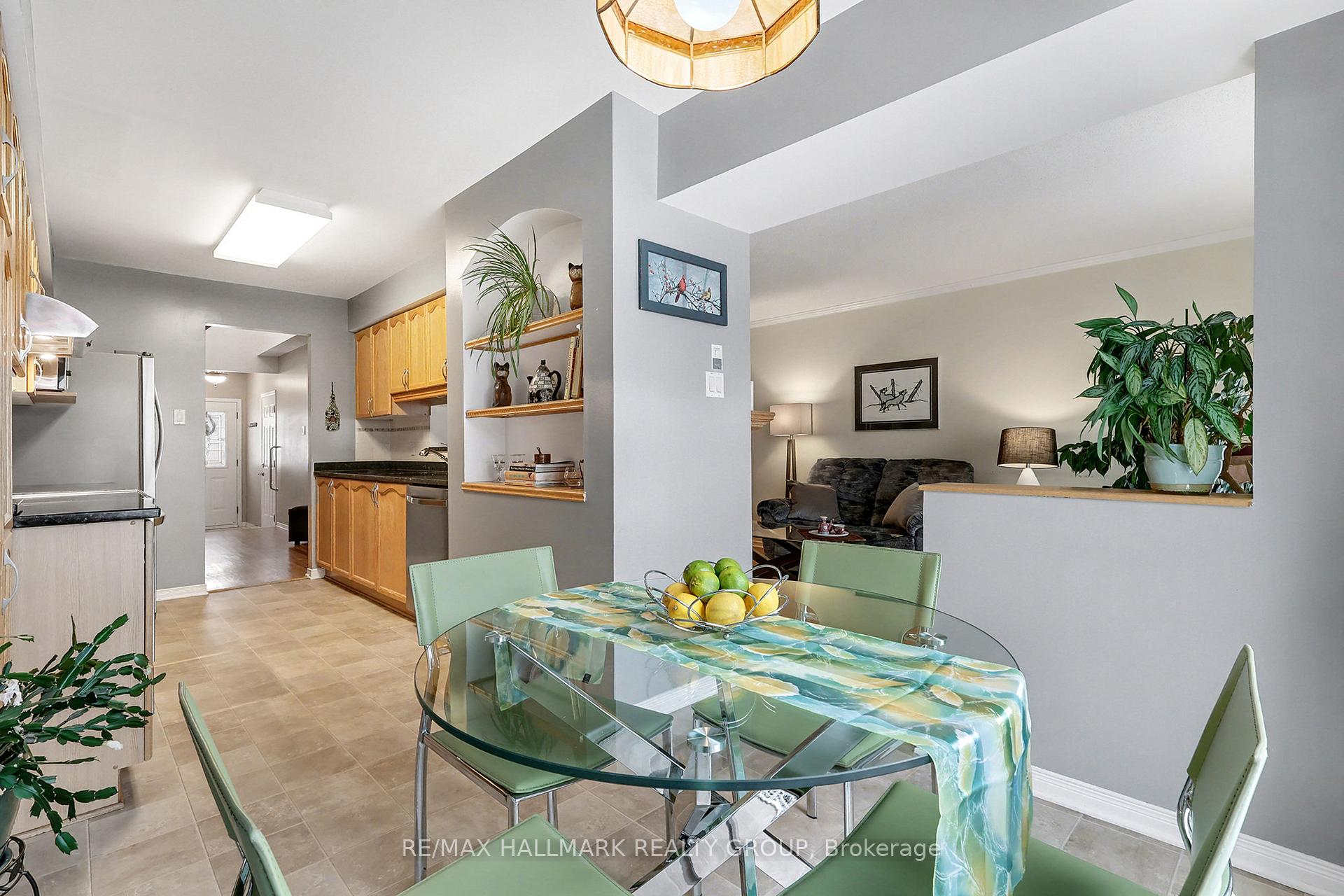 Photo 5 of 1690 Jobin Crescent, Ottawa, Carson Grove — HOMEH