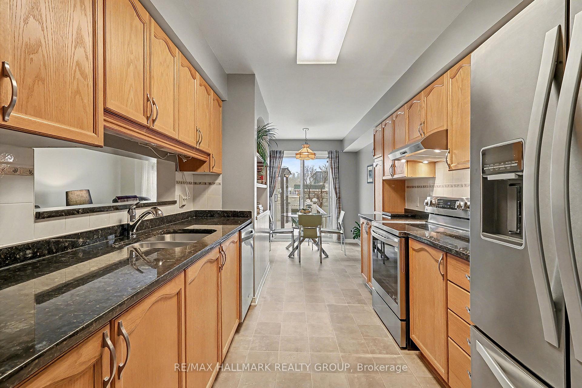 Photo 12 of 1690 Jobin Crescent, Ottawa, Carson Grove — HOMEH